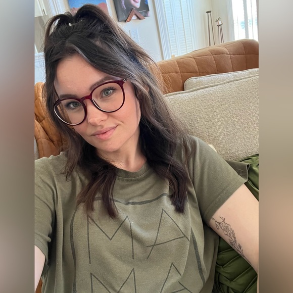 Meet your Posher, Kaela - Picture 5 of 7